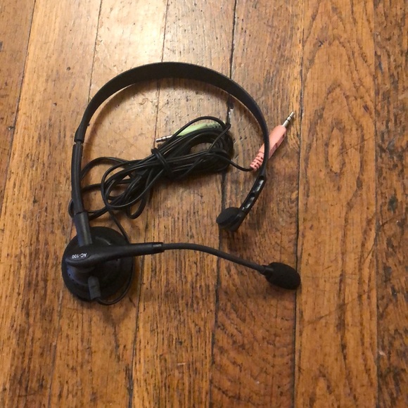 Computer headset - Picture 3 of 3